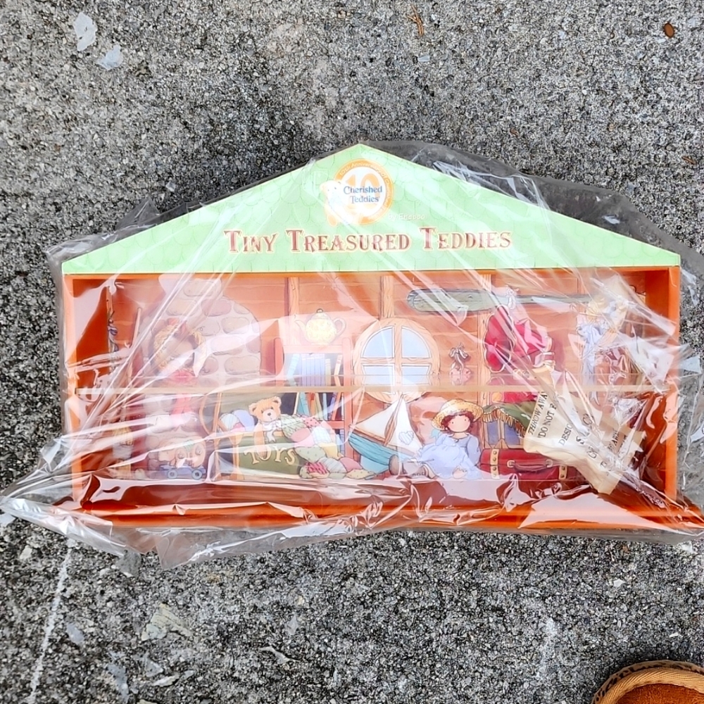 Cherished teddies display shelf